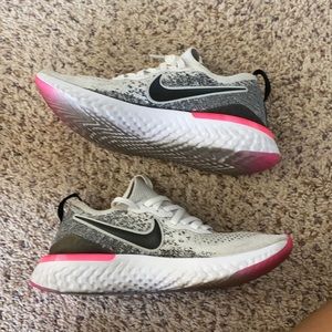 Nike Epic React Flyknit 2 Size 8